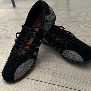Bernie Mev lace-up shoes, size 39